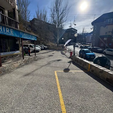 Pegado Telesilla Apartamento